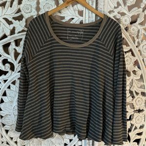 We the Free Long Sleeve Swing Top- medium
